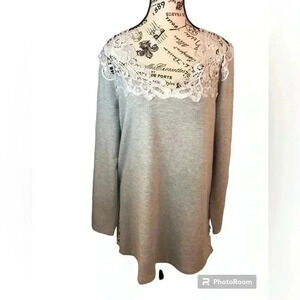 Joan Boyce Womens XL Gray Jersey Knit Blouse with Lace Trimming